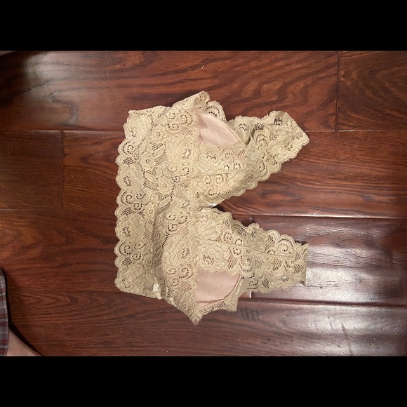 Bralette - Picture 2 of 3